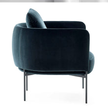 Ladda upp bild till gallerivisning, Bonnet Club Chair