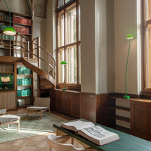 Ladda upp bild till gallerivisning, Curve bordslampa