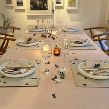 Load image into Gallery viewer, Fleur/Eucalyptus underlägg 1 st