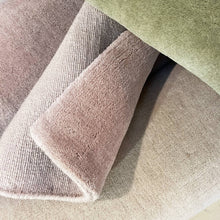 Ladda upp bild till gallerivisning, Plain - Handloom