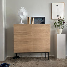 Ladda upp bild till gallerivisning, White Stained Oak / Char Grey