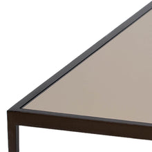 Ladda upp bild till gallerivisning, Bronze / Lackat glas på MFD