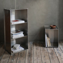 Ladda upp bild till gallerivisning, Rivet Box