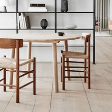 Ladda upp bild till gallerivisning, J39 stol i oljad valnöt