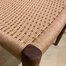 Ladda upp bild till gallerivisning, JL Möller Chair No 77 närbild