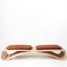 Ladda upp bild till gallerivisning, JUNDO dagbädd