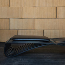 Ladda upp bild till gallerivisning, JUNDO dagbädd