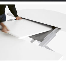 Ladda upp bild till gallerivisning, Oops matbord