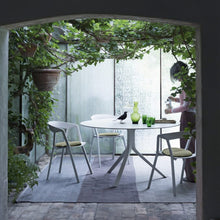 Ladda upp bild till gallerivisning, Oops matbord