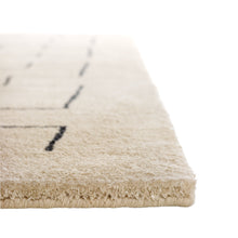 Ladda upp bild till gallerivisning, Närbild på mattan Maze