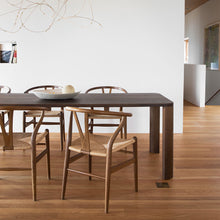 Ladda upp bild till gallerivisning, Moci Table