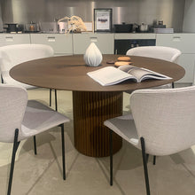 Ladda upp bild till gallerivisning, Chestnut