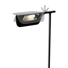 Ladda upp bild till gallerivisning, Vridbart lamphuvud upp till 45 grader