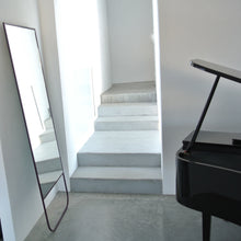 Ladda upp bild till gallerivisning, Tati spegel bredvid flygel